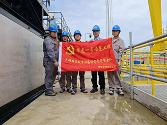 業(yè)主給華新機(jī)電黨員突擊隊(duì)頒了“金牌”！